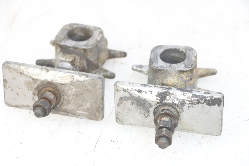 photo de TENDEUR CHAINE YAMAHA FZS FAZER 600 (2001 - 2003) - Vue principale