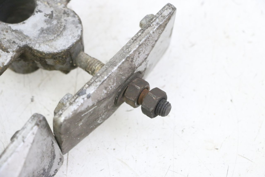 photo de TENDEUR CHAINE YAMAHA FZS FAZER 600 (2001 - 2003) - Zoom état d’usage