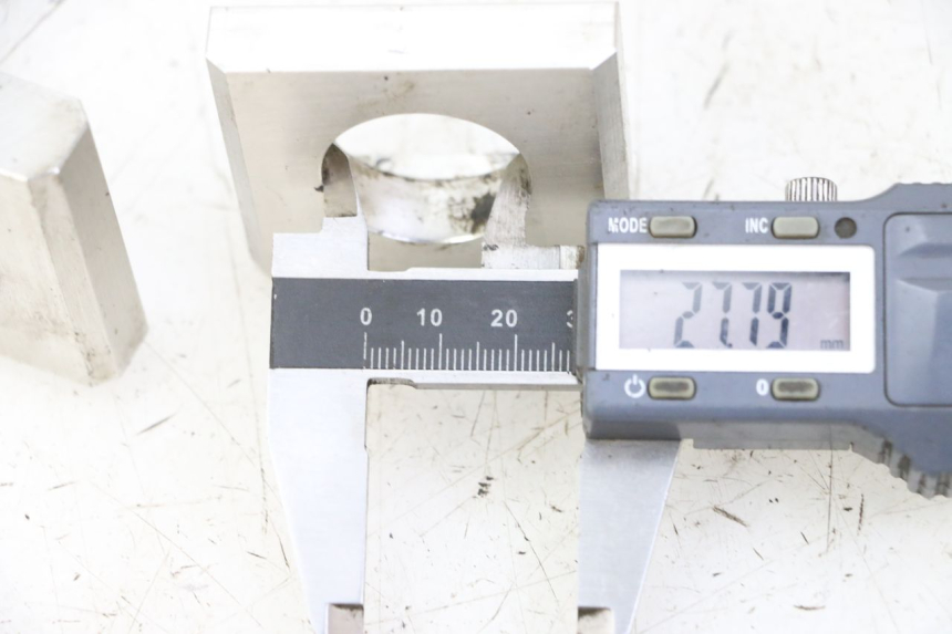 photo de TENDEUR CHAINE YAMAHA YP T-MAX TMAX 530 (2017 - 2020) - Détail de la pièce