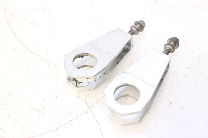 photo de TENDEUR CHAINE YAMAHA YZF R6 600 (2008 - 2009) - Autre angle de vue
