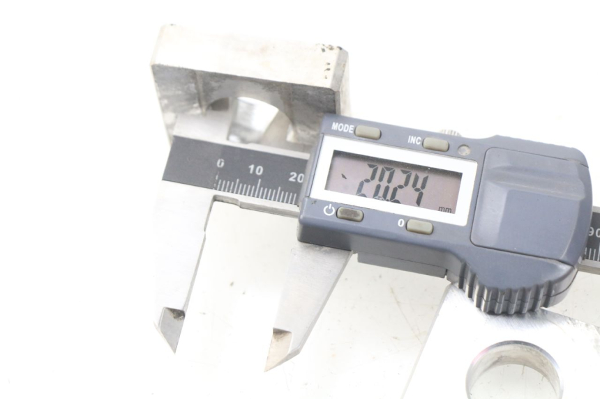 photo de TENDEUR CHAINE KAWASAKI Z Z900 900 (2017 - 2019) - Zoom état d’usage