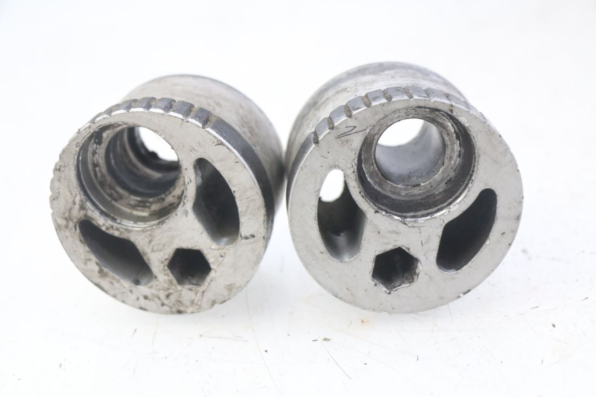 photo de TENDEUR CHAINE KAWASAKI ZEPHYR 1100 ( - 1995) - Zoom état d’usage