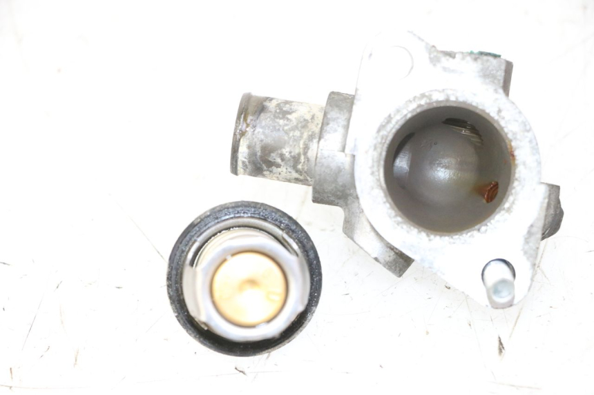 photo de THERMOSTAT SUZUKI BURGMAN 125 (2007 - 2014) - Détail de la pièce