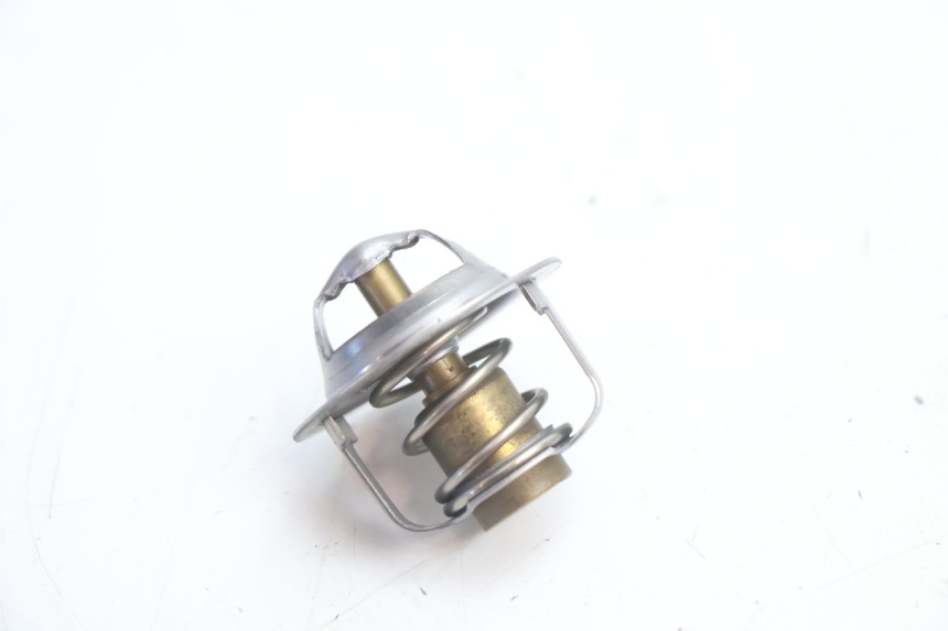 photo de THERMOSTAT KAWASAKI ER-6 ER6 N 650 (2005 - 2009) - Gros plan technique
