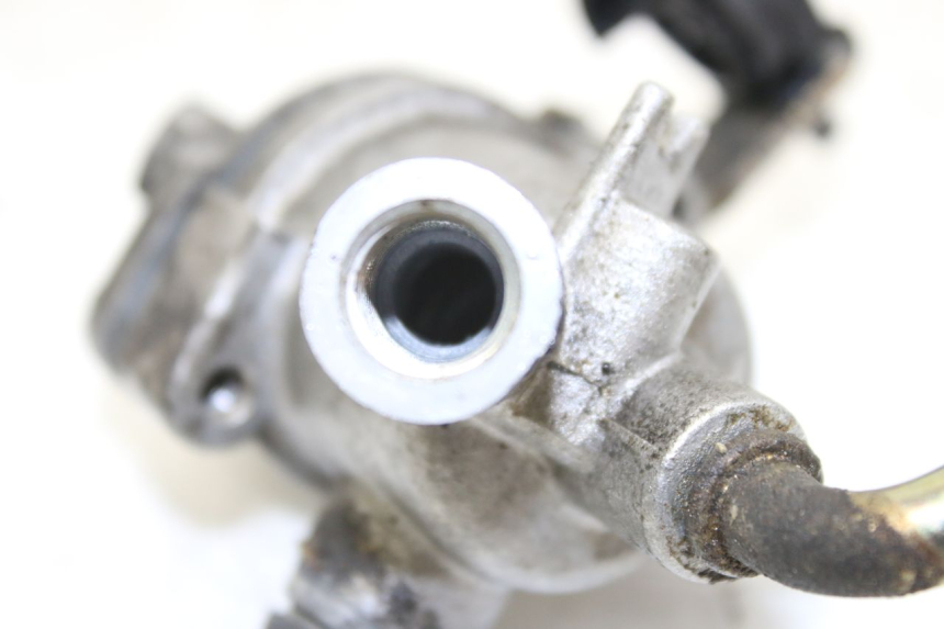 photo de THERMOSTAT HONDA FES S-WING SWING ABS 125 (2007 - 2015) - Zoom état d’usage