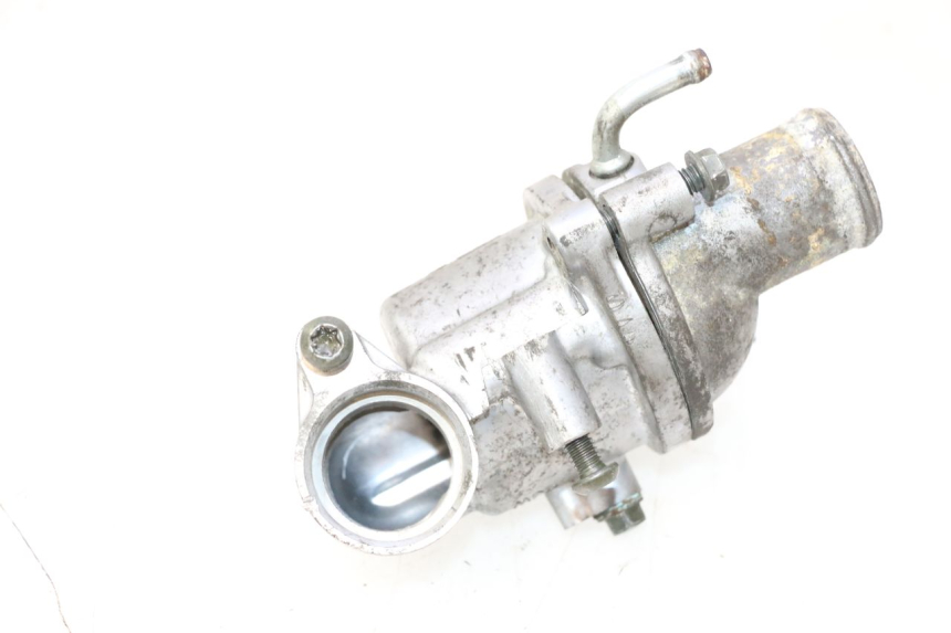photo de THERMOSTAT YAMAHA FJR 1300 (2001 - 2005) - Détail de la pièce