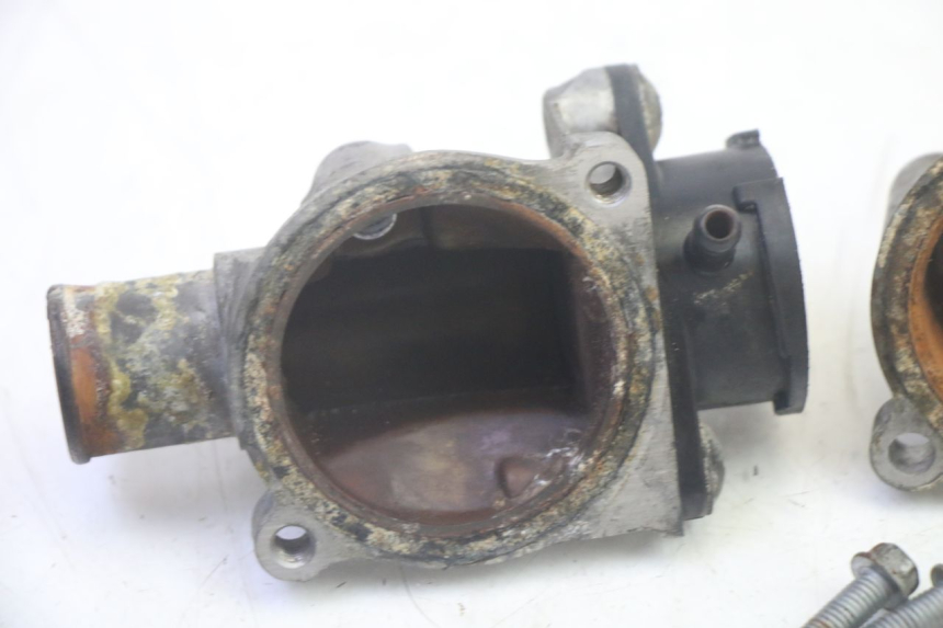 photo de THERMOSTAT KAWASAKI GPZ RX 1000 (1986 - 1988) - Détail de la pièce