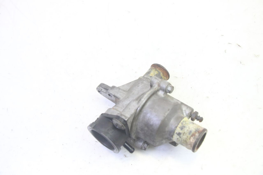 photo de THERMOSTAT KAWASAKI GPZ RX 1000 (1986 - 1988) - Gros plan technique
