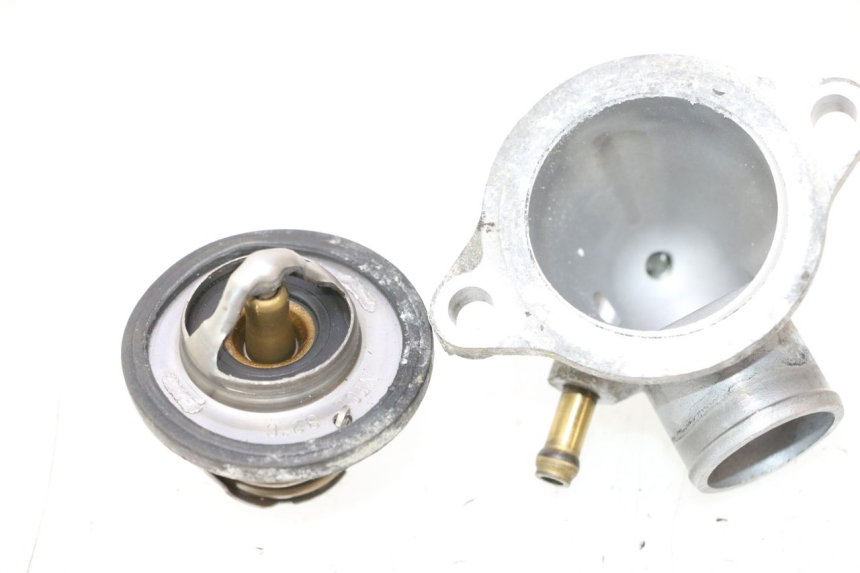 photo de THERMOSTAT SUZUKI GSR 600 (2005 - 2012) - Zoom état d’usage