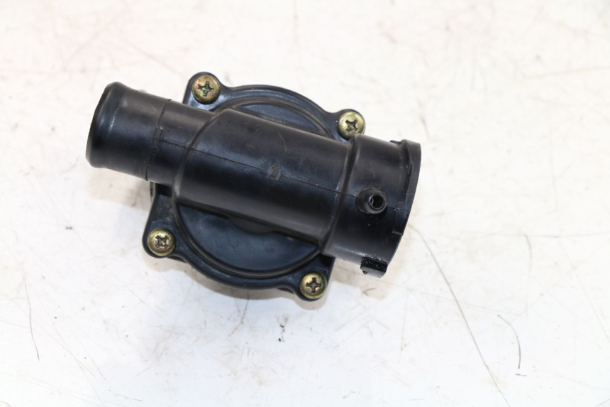 photo de THERMOSTAT KAWASAKI Z 750 (2003 - 2006) - Gros plan technique