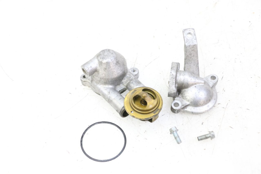 photo de THERMOSTAT HONDA NTV DEAUVILLE 650 (2001 - 2006) - Gros plan technique
