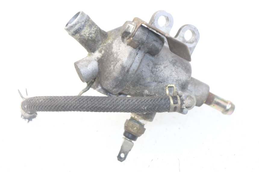 photo de THERMOSTAT HONDA SES DYLAN 125 (2002 - 2006) - Gros plan technique