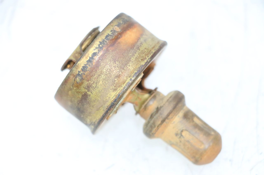 photo de THERMOSTAT TRIUMPH SPRINT 900 (1995 - 1998) - Zoom état d’usage