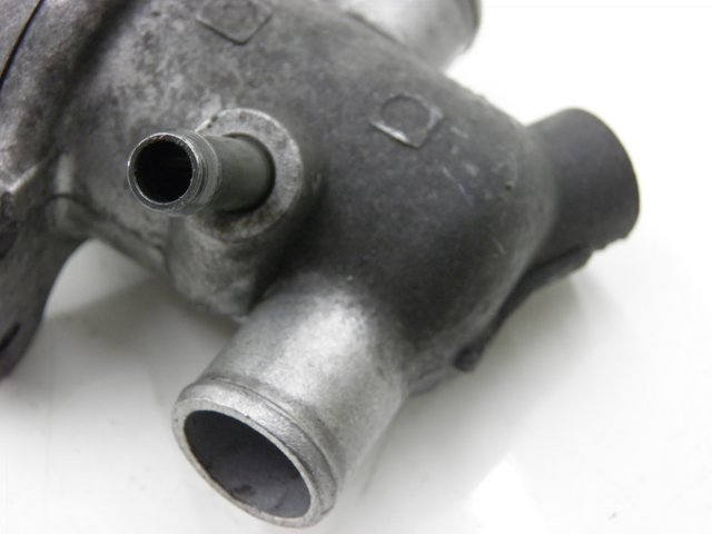 photo de THERMOSTAT SUZUKI SV S 650 (2003 - 2009) - Zoom état d’usage
