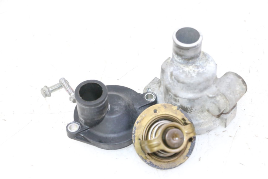 photo de THERMOSTAT YAMAHA TDM ABS 900 (2002 - 2014) - Vue d’ensemble
