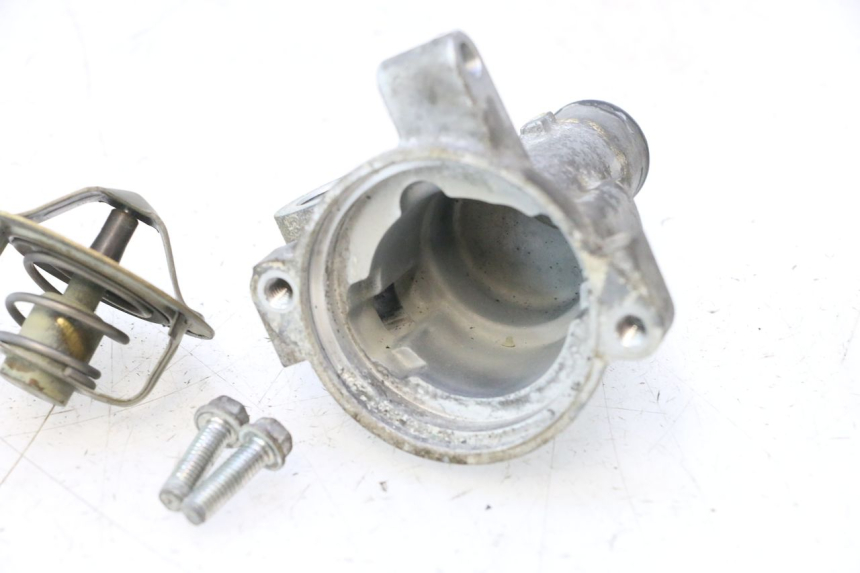 photo de THERMOSTAT YAMAHA TDM ABS 900 (2002 - 2014) - Autre angle de vue