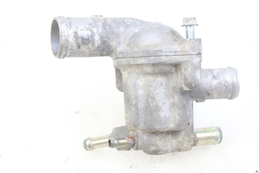 photo de THERMOSTAT HONDA VFR FI RC46 800 (1998 - 2001) - Gros plan technique