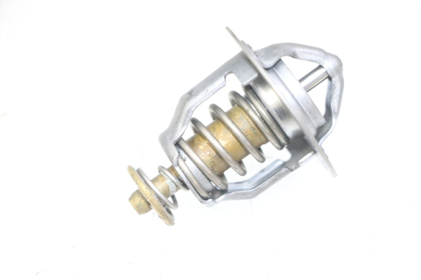 photo de THERMOSTAT HONDA XLV VARADERO 125 (2000 - 2006) - Autre angle de vue