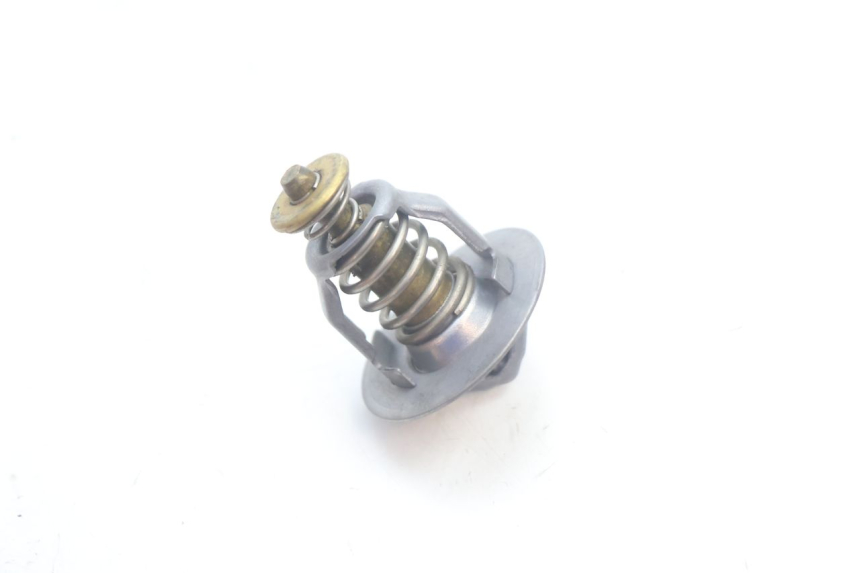 photo de THERMOSTAT HONDA XLV VARADERO 125 (2007 - 2012) - Autre angle de vue