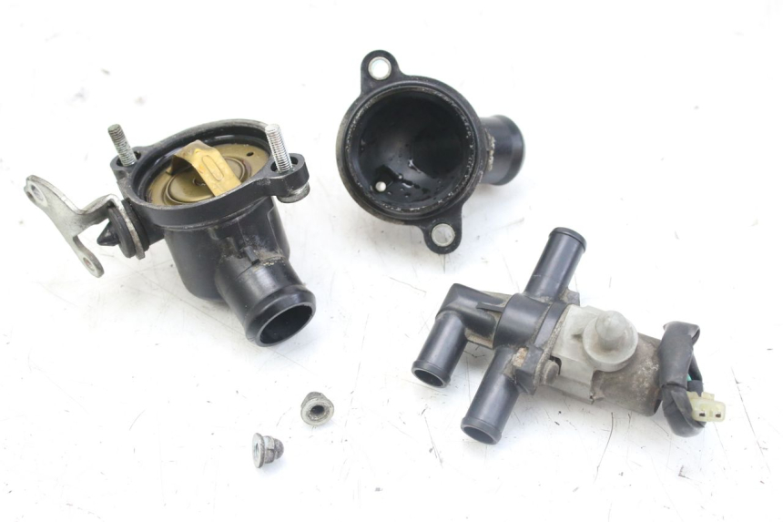 photo de THERMOSTAT YAMAHA YZF R1 1000 (2007 - 2008) - Vue principale