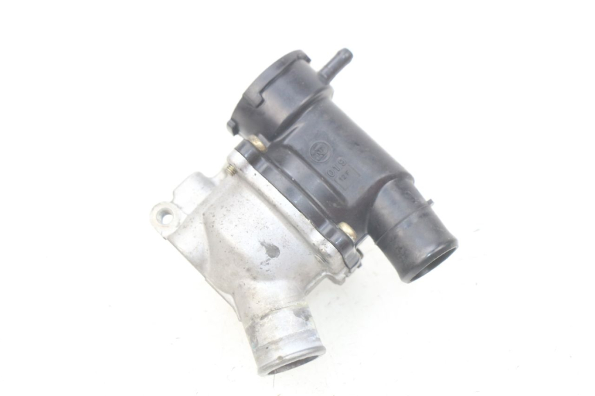 photo de THERMOSTAT KAWASAKI Z S 750 (2003 - 2006) - Gros plan technique