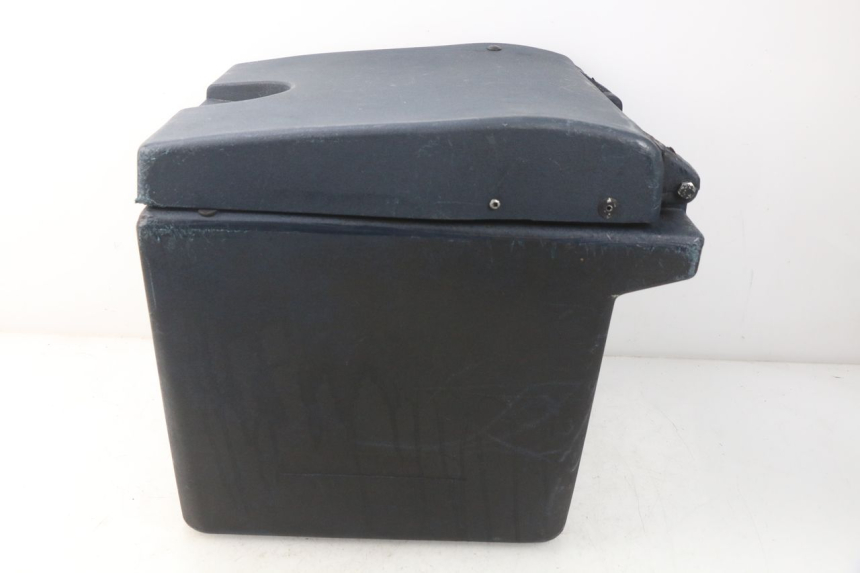 photo de TOP CASE KYMCO AGILITY 4T 50 (2005 - 2018) - Autre angle de vue