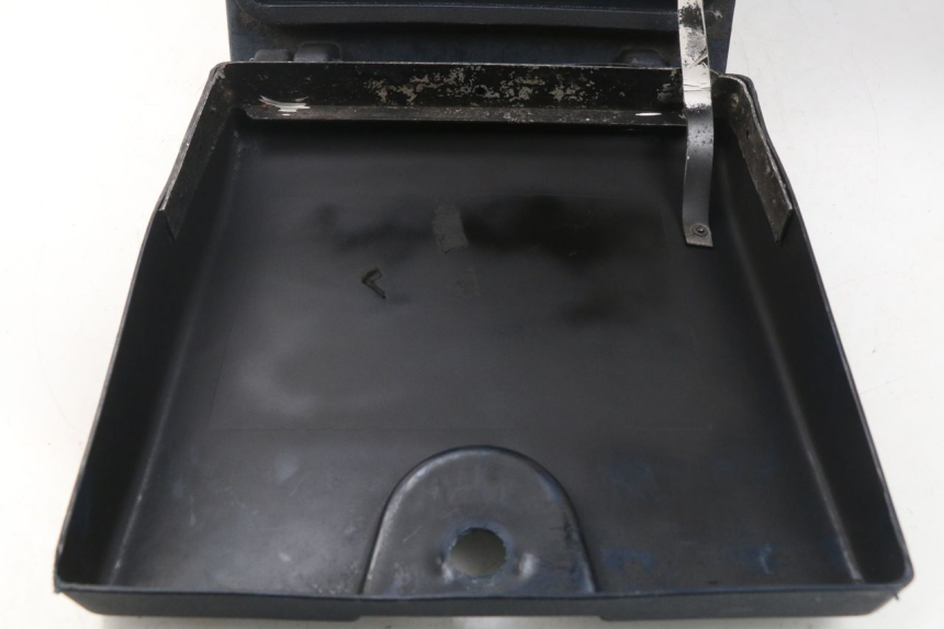 photo de TOP CASE KYMCO AGILITY 4T 50 (2005 - 2018) - État de surface