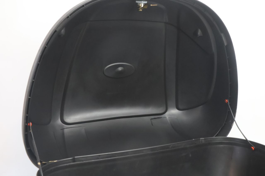 photo de TOP CASE KYMCO AGILITY 4T 50 (2005 - 2018) - Vue d’ensemble