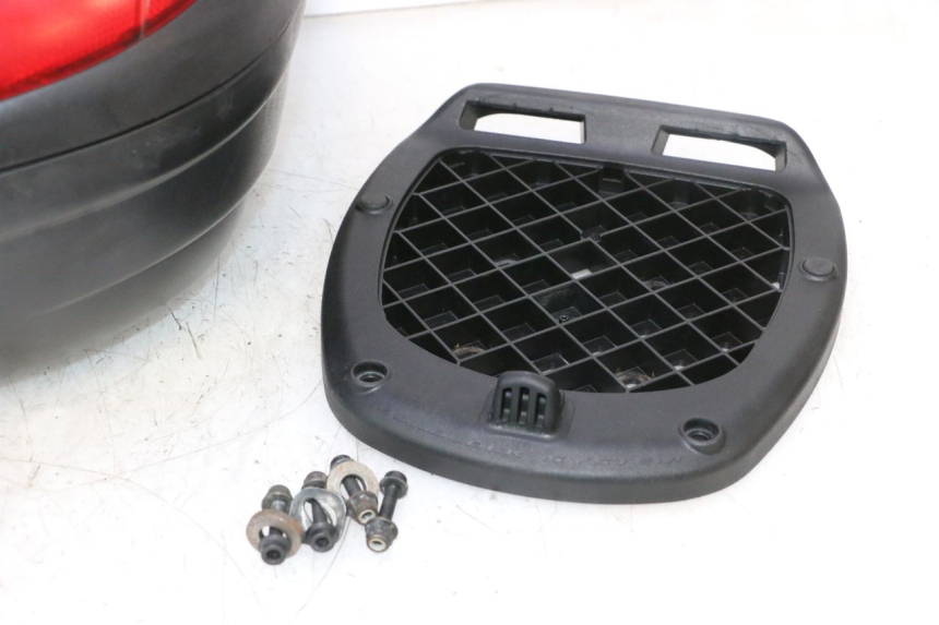photo de TOP CASE APRILIA ATLANTIC S 125 (2010 - 2013) - Zoom état d’usage