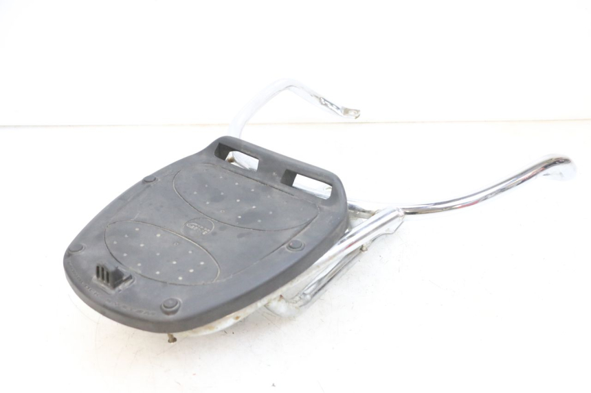 photo de TOP CASE PEUGEOT DJANGO 4T 50 (2014 - 2019) - Vue rapprochée