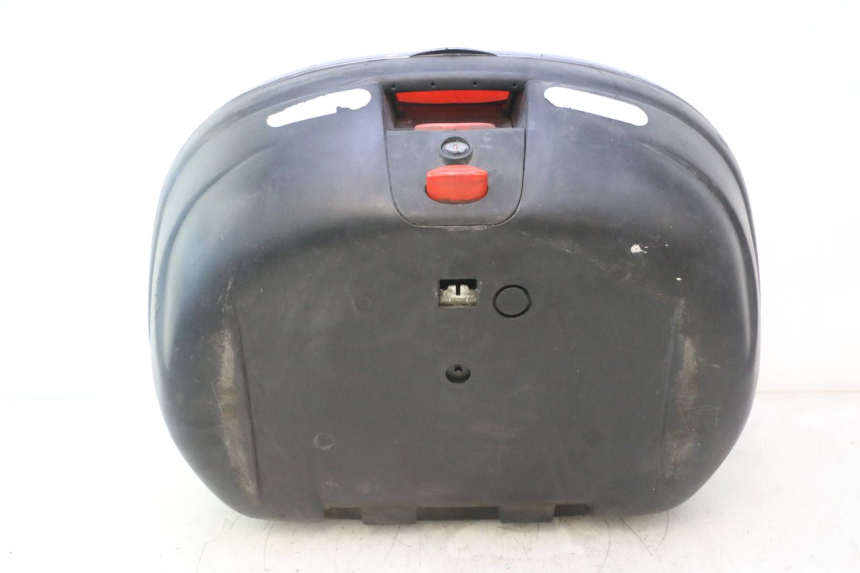 photo de TOP CASE PEUGEOT ELYSTAR 50 (2002 - 2014) - Points de fixation
