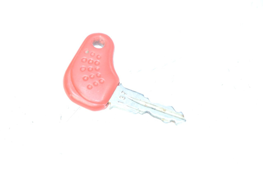 photo de TOP CASE HONDA FES PANTHEON 2T 125 (1998 - 2002) - Pièce contrôlée