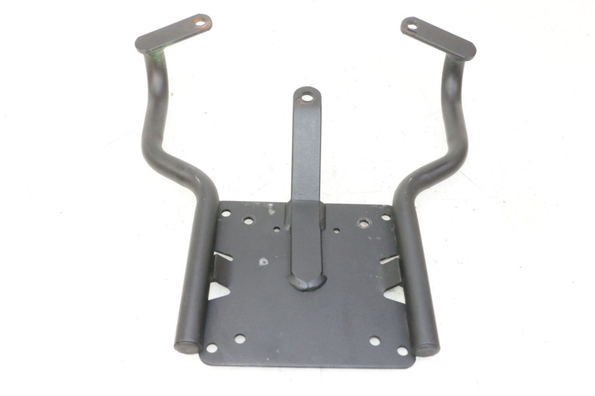 photo de TOP CASE PEUGEOT KISBEE 2T 50 (2010 - 2017) - Focus structure