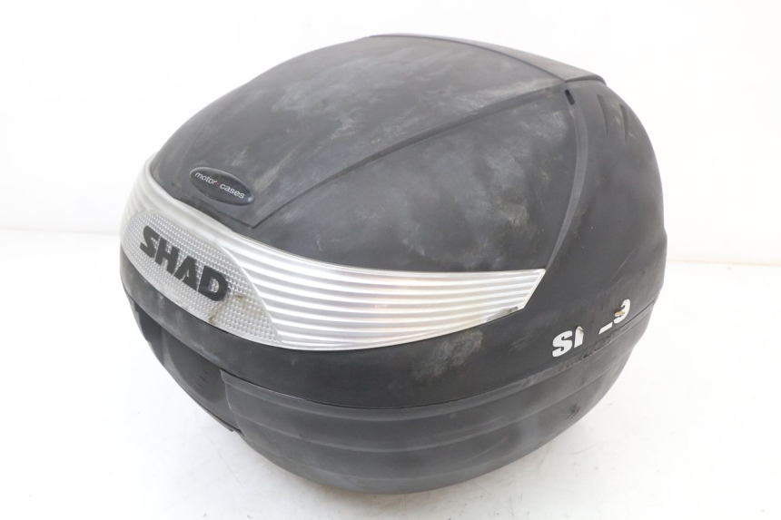 photo de TOP CASE PEUGEOT KISBEE 4T 50 (2018 - 2022) - Gros plan technique