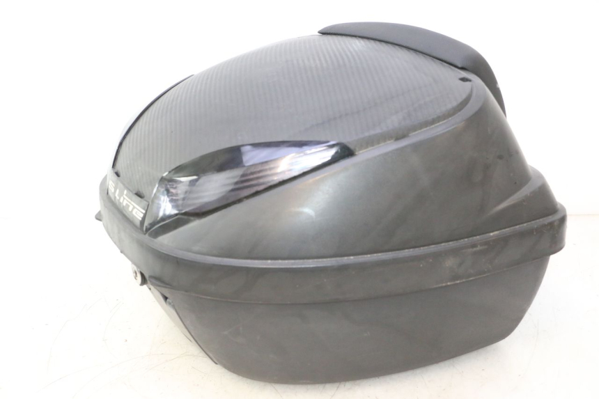 photo de TOP CASE PEUGEOT KISBEE 4T 50 (2023 - 2026) - Détails caractéristiques