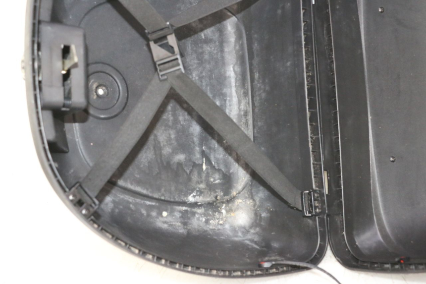 photo de TOP CASE PEUGEOT KISBEE 4T 50 (2023 - 2026) - Vue d’ensemble