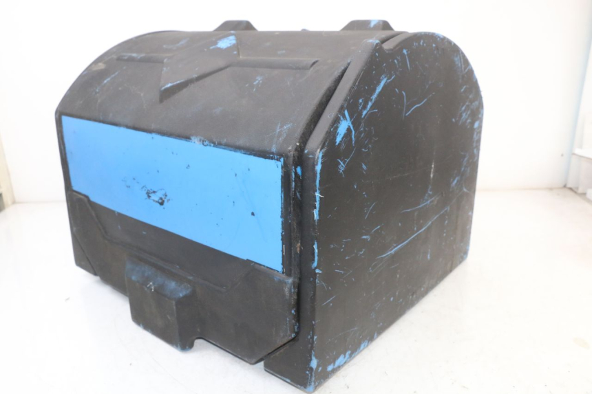 photo de TOP CASE PEUGEOT LUDIX 50 (2005 - 2007) - Détail de la pièce