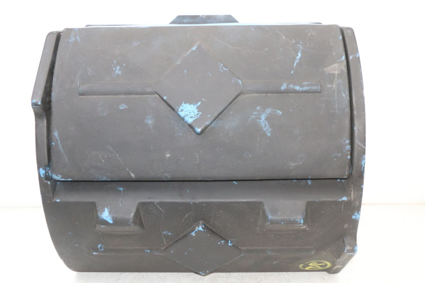 photo de TOP CASE PEUGEOT LUDIX 50 (2005 - 2007) - Points de fixation