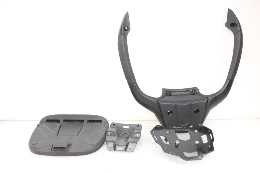 photo de TOP CASE PIAGGIO MP3 HPE 350 (2018 - 2020) - Inspection visuelle