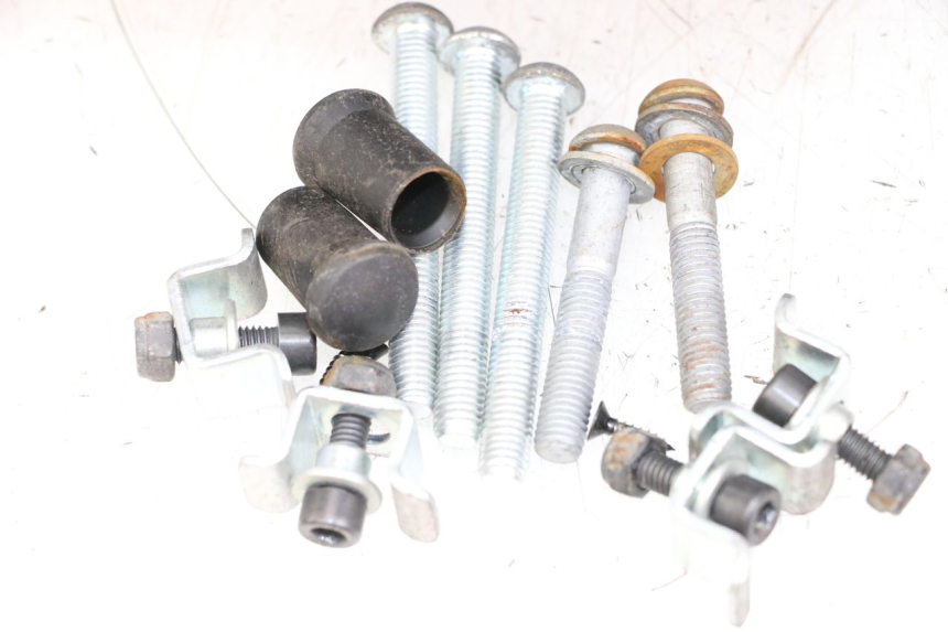 photo de TOP CASE PIAGGIO MP3 HPE 350 (2018 - 2020) - Aperçu profil