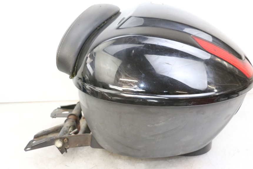 photo de TOP CASE PIAGGIO MP3 LT 400 (2007 - 2012) - État de surface