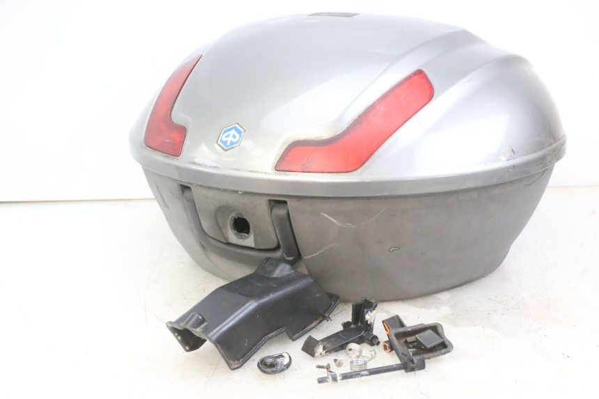 photo de TOP CASE PIAGGIO MP3 LT 300 (2010 - 2016) - Vue principale