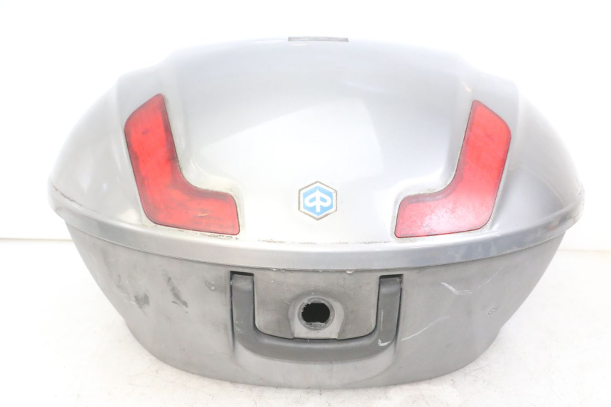 photo de TOP CASE PIAGGIO MP3 LT 300 (2010 - 2016) - Focus structure