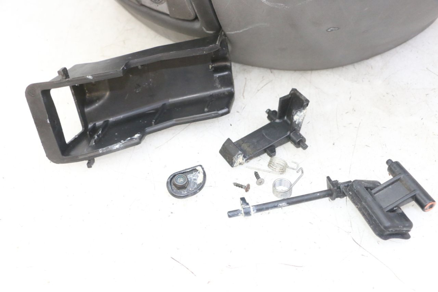 photo de TOP CASE PIAGGIO MP3 LT 300 (2010 - 2016) - Autre angle de vue