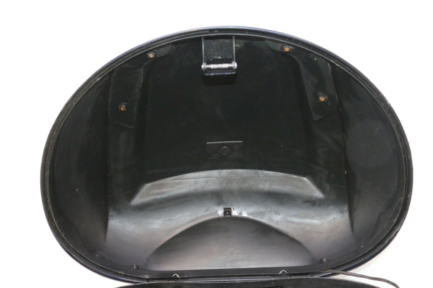 photo de TOP CASE PIAGGIO MP3 LT 400 (2007 - 2012) - Détail de la pièce