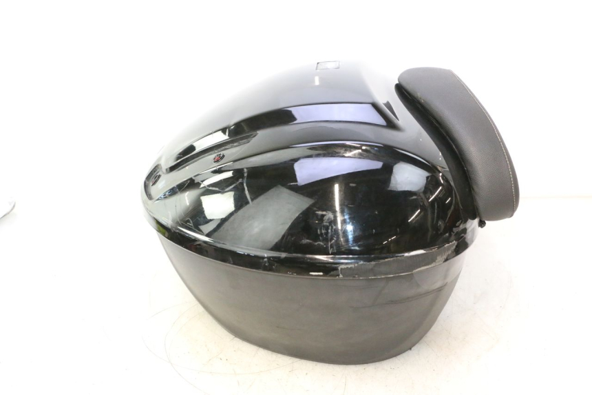 photo de TOP CASE PIAGGIO MP3 125 (2006 - 2014) - Focus structure