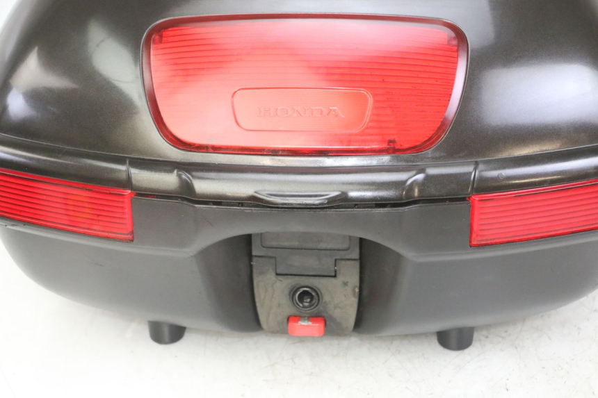 photo de TOP CASE HONDA NTV DEAUVILLE ABS 700 (2007 - 2016) - Focus structure