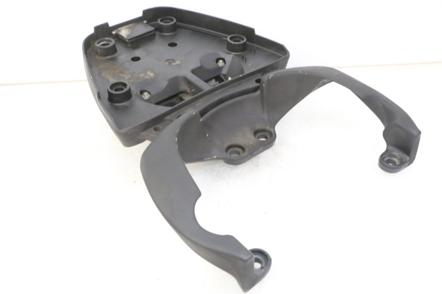 photo de TOP CASE APRILIA SCARABEO GT TOURING 125 (1999 - 2005) - Zoom qualité