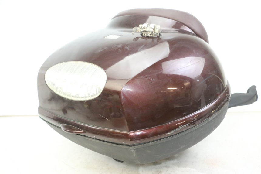 photo de TOP CASE APRILIA SCARABEO GT TOURING 125 (1999 - 2005) - Zoom état d’usage