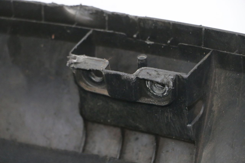 photo de TOP CASE APRILIA SCARABEO GT TOURING 125 (1999 - 2005) - Pièce contrôlée